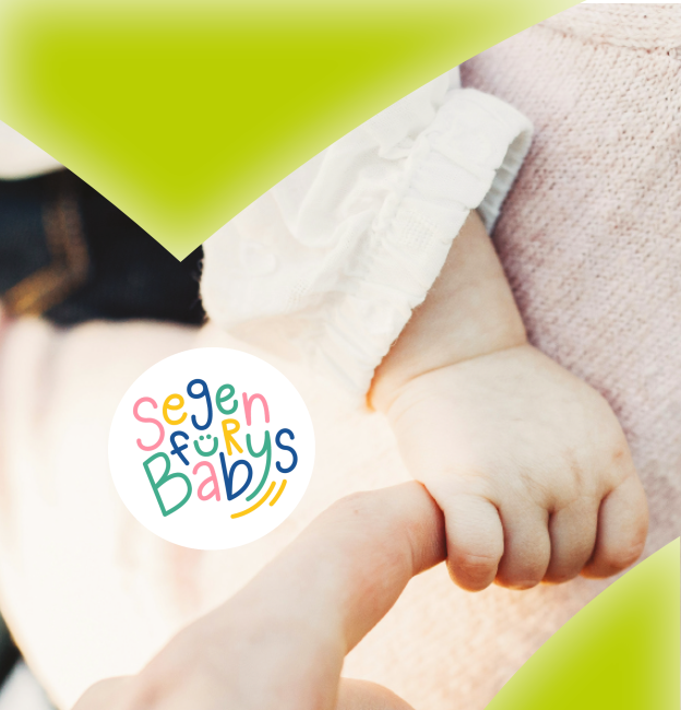 Babyhand, die Finger eins Erwachsenen greift