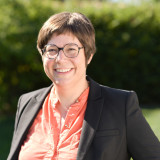 Frau mit Brille
